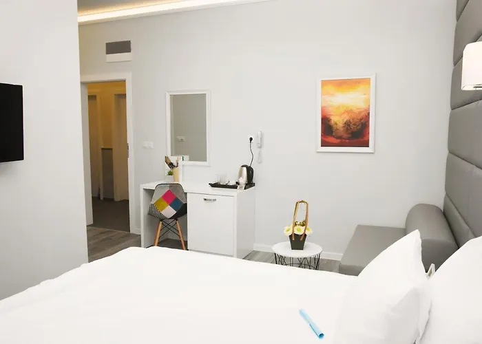 Center بلوفديف