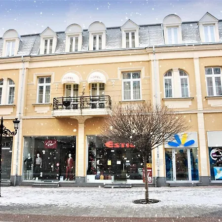 Center Hotel 3*