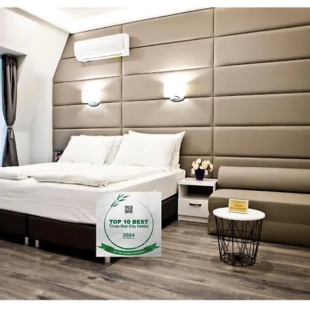 Hotel Center